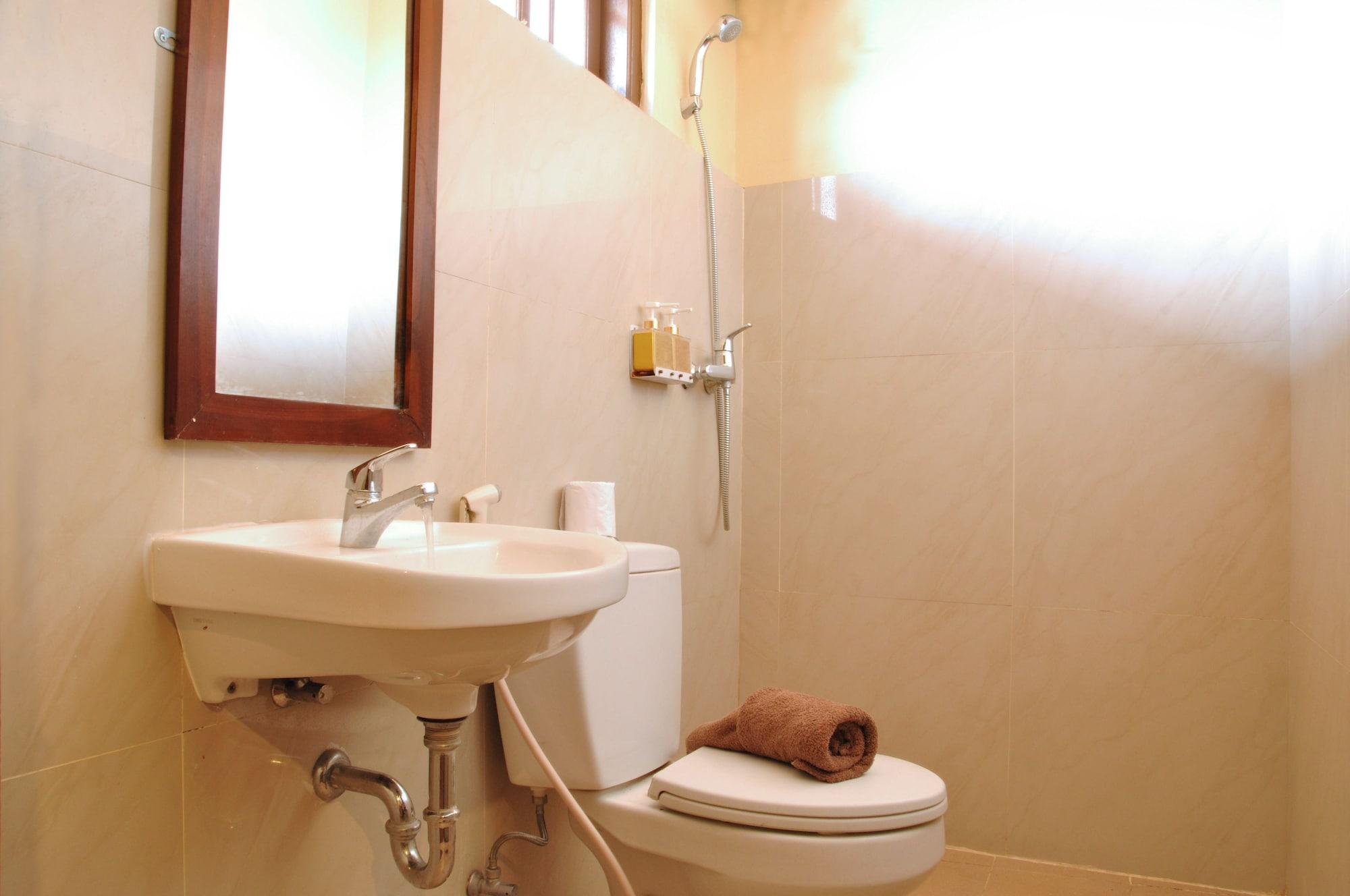 Bemo Corner Guest House Kuta Lombok Exterior foto